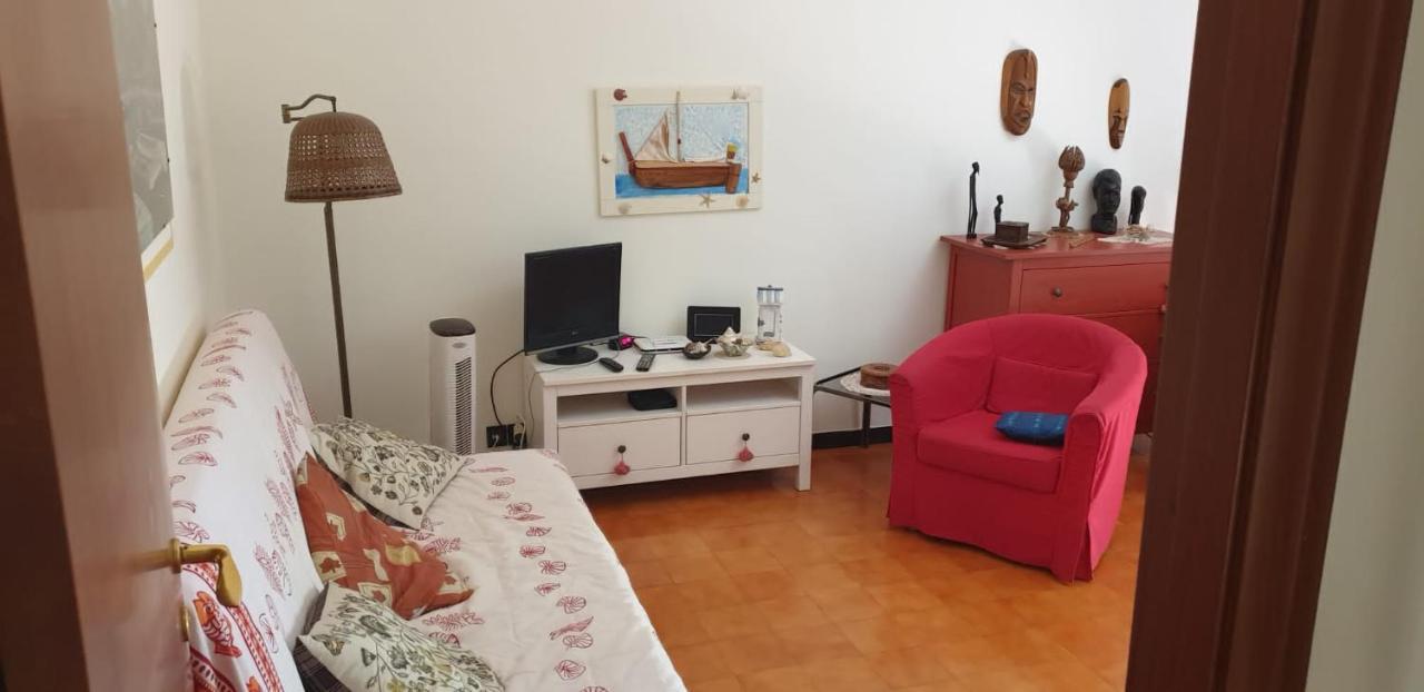 Piccolo Attico Sul Mare Apartment Moneglia Bagian luar foto